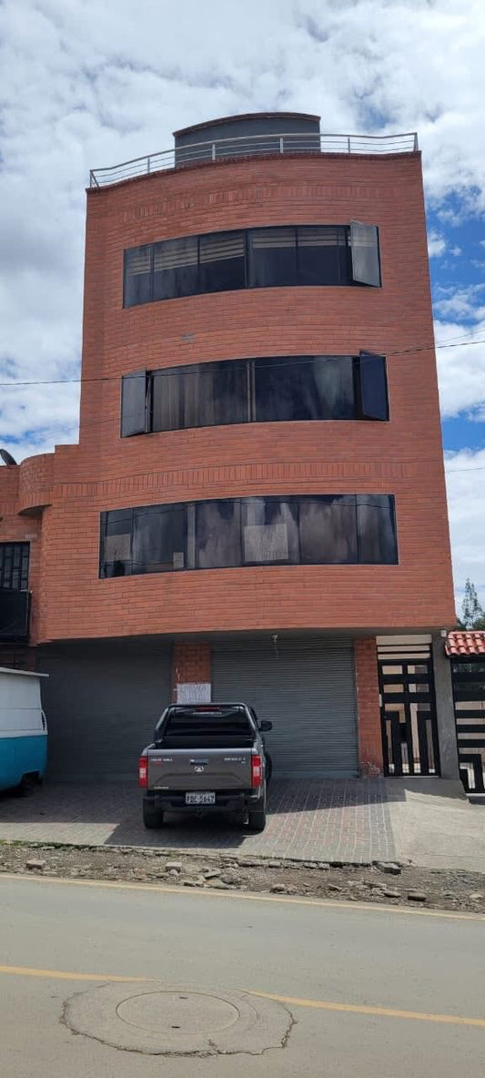 DEPARTAMENTO DUPLEX  AMOBLADO EN VENTA